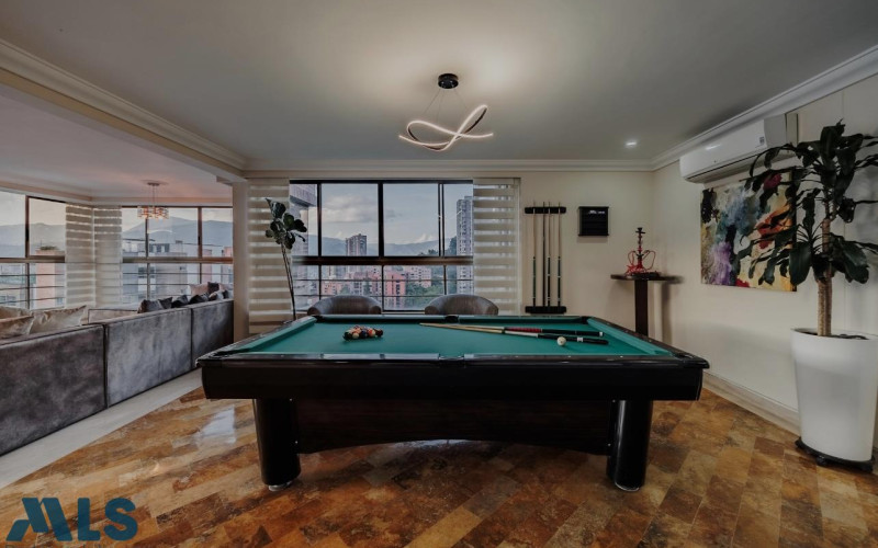 Apartamento en Medellín en Castropol