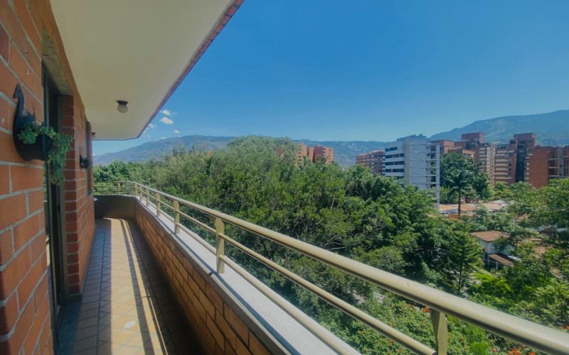 Apartamento en Medellín en Conquistadores