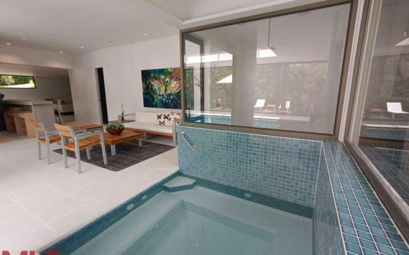 Casa en Envigado en Alto de las Palmas