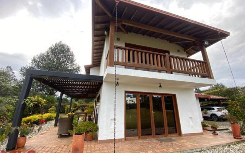 Casa en Rionegro en V. Cimarronas (Rionegro)