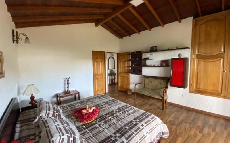 Casa en Rionegro en V. Cimarronas (Rionegro)