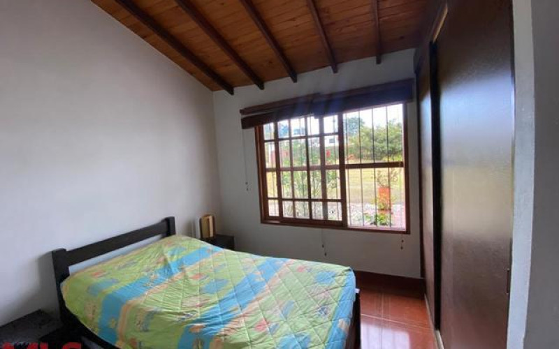 Casa en Rionegro en V. Cimarronas (Rionegro)