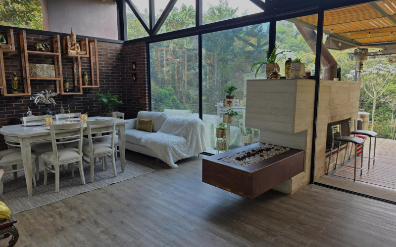 Casa en Envigado en Alto del escobero (Envigado)