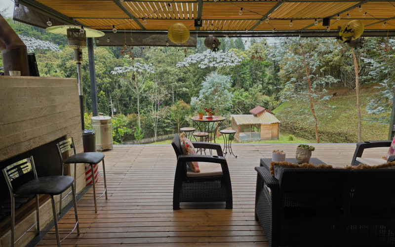 Casa en Envigado en Alto del escobero (Envigado)