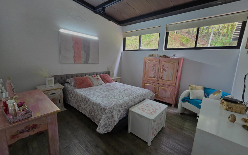 Casa en Envigado en Alto del escobero (Envigado)