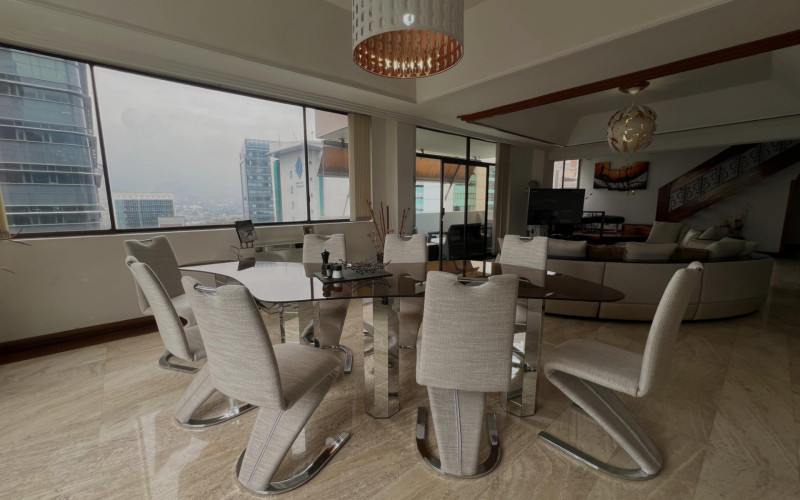 Apartamento en Medellín en Milla de oro