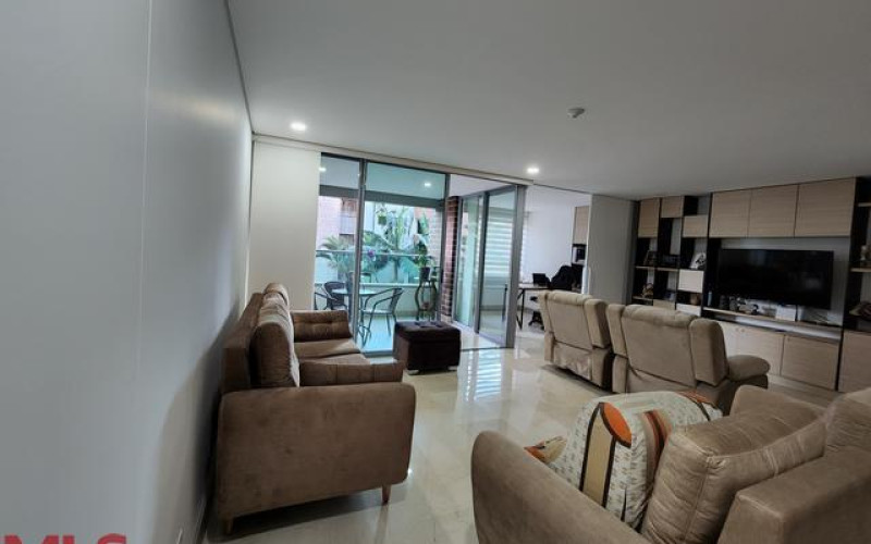 Apartamento en Medellín en Laureles