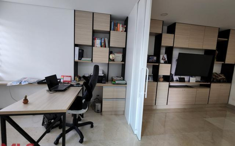 Apartamento en Medellín en Laureles