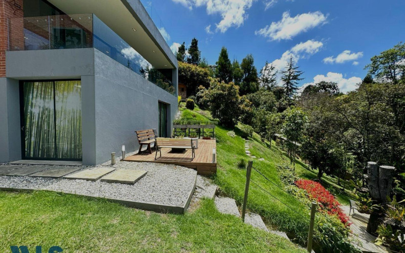 Casa en Envigado en Alto de las Palmas
