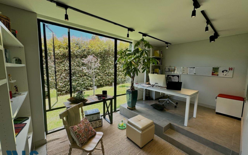 Casa en Envigado en Alto de las Palmas