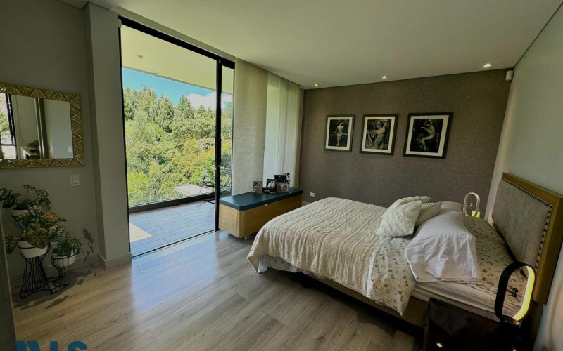 Casa en Envigado en Alto de las Palmas