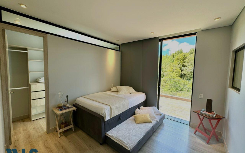 Casa en Envigado en Alto de las Palmas
