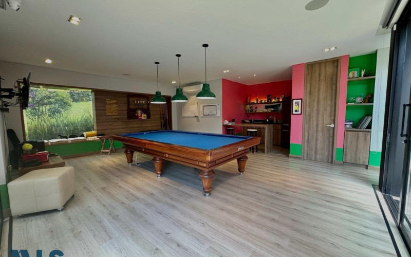 Casa en Envigado en Alto de las Palmas