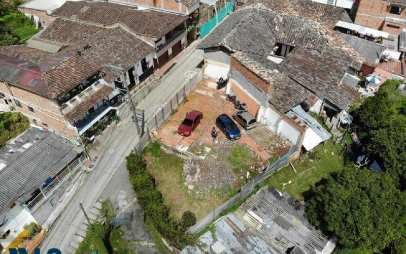 Lote Residencial en El Retiro en Centro