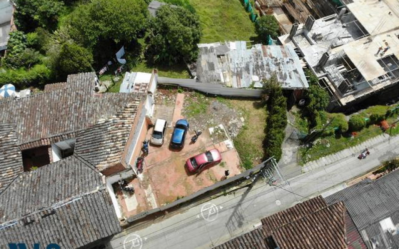 Lote Residencial en El Retiro en Centro