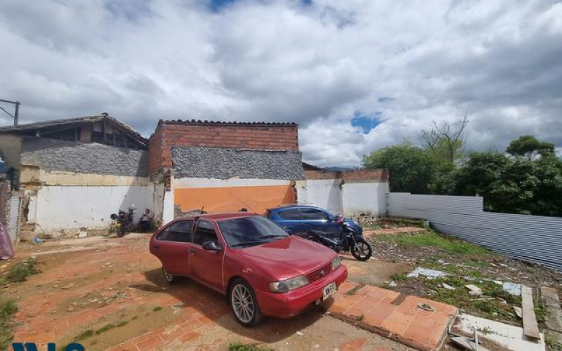 Lote Residencial en El Retiro en Centro