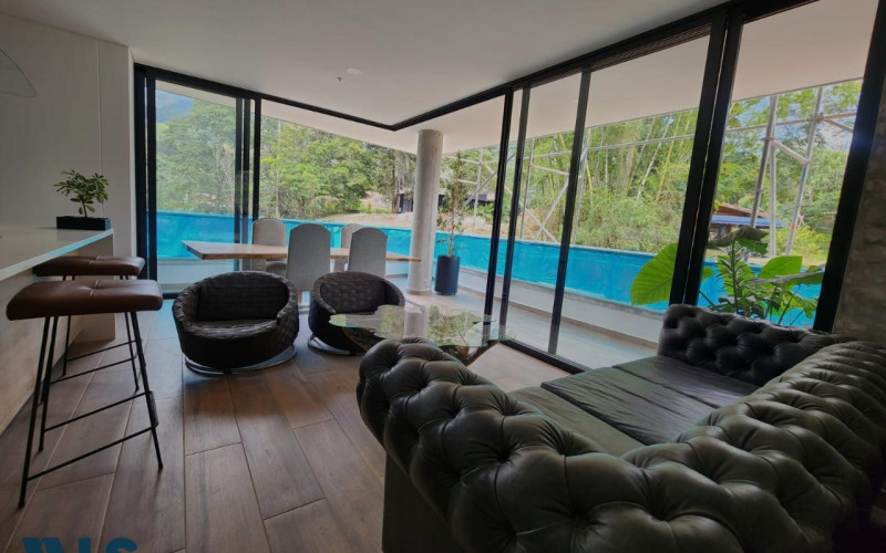 Apartamento en Envigado en Loma del Escobero