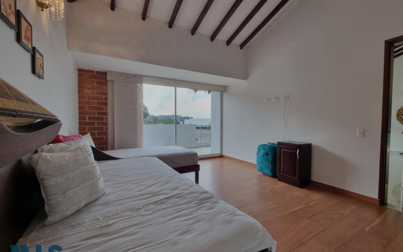 Casa en Envigado en Alto del escobero (Envigado)