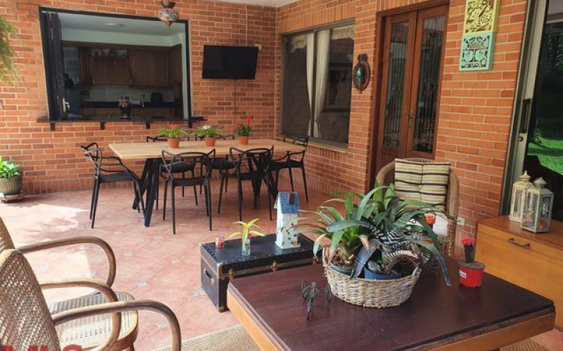 Casa en Medellín en La Calera