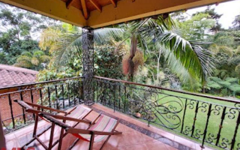 Casa en Medellín en La Calera