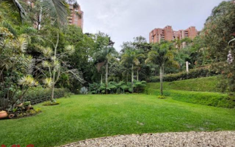 Casa en Medellín en La Calera