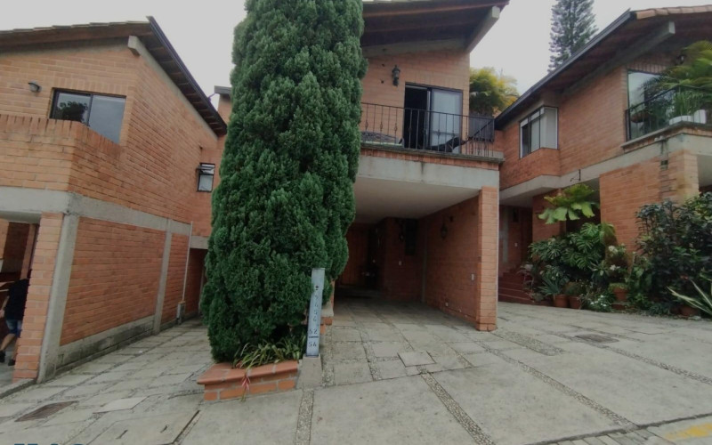 Casa en Medellín en Los Naranjos