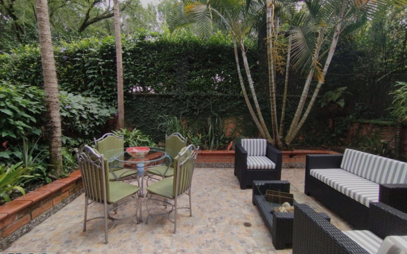 Casa en Medellín en Los Naranjos