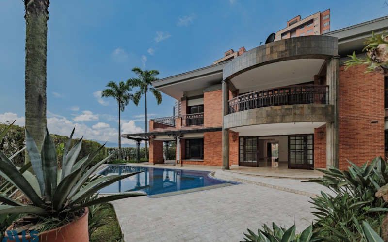 Casa en Medellín en La Calera