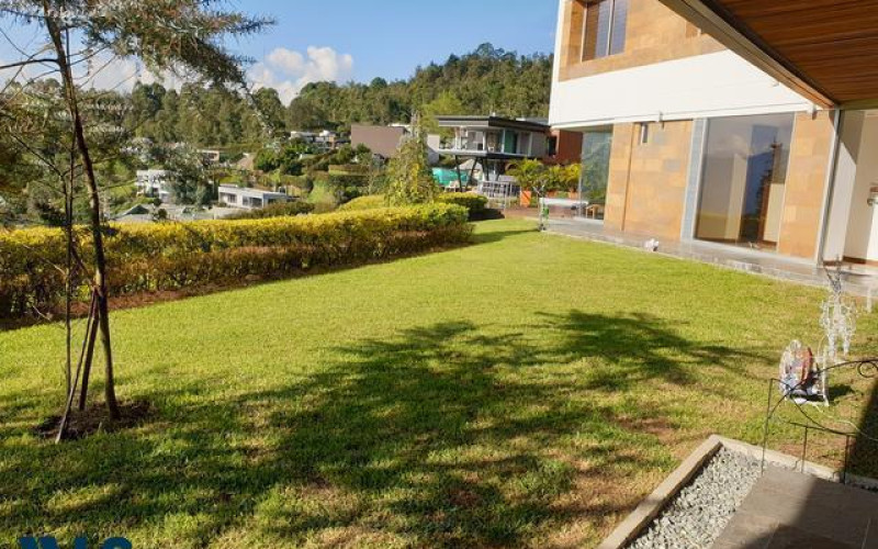Casa en Medellín en Las Palmas