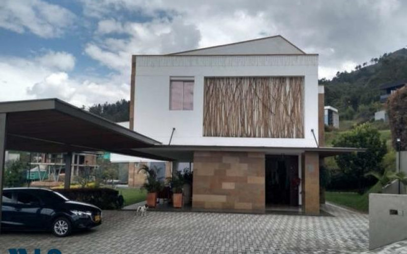 Casa en Medellín en Las Palmas