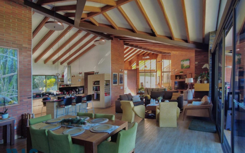 Casa en Envigado en Loma del Escobero
