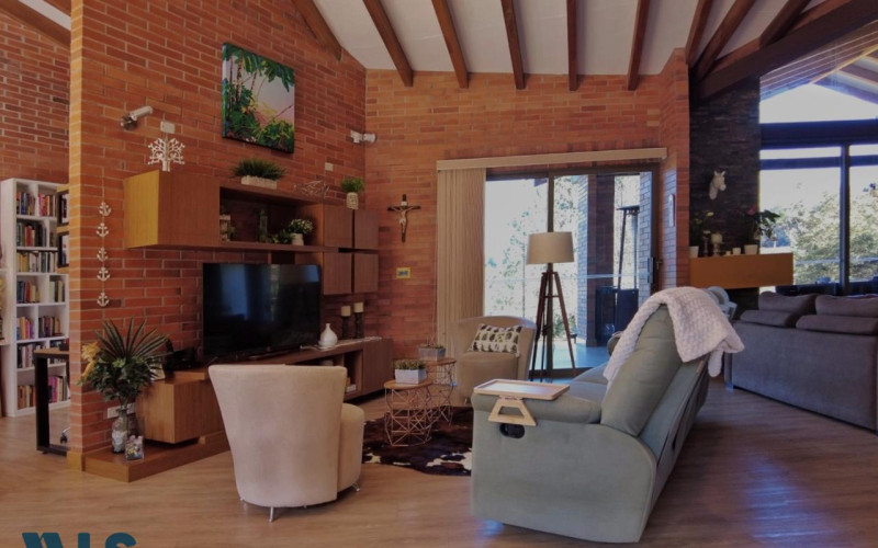 Casa en Envigado en Loma del Escobero