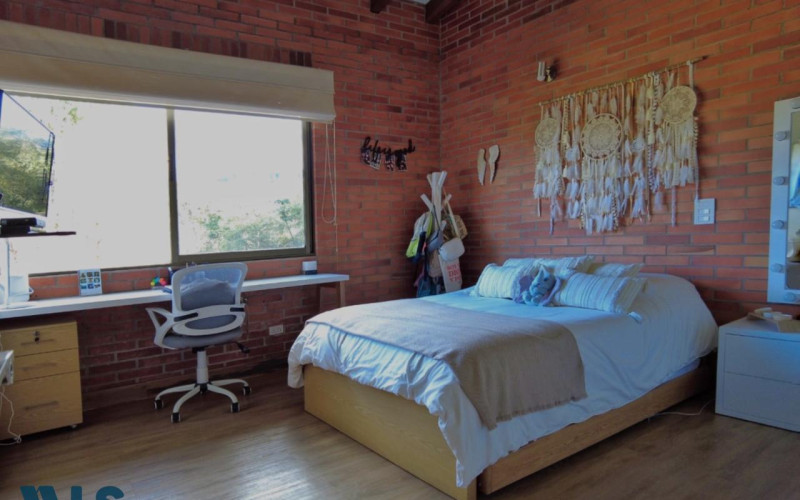 Casa en Envigado en Loma del Escobero