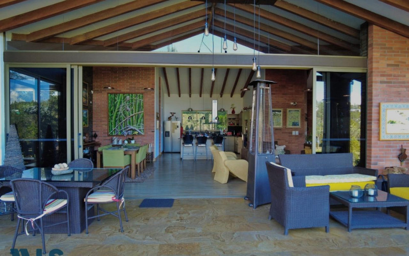 Casa en Envigado en Loma del Escobero