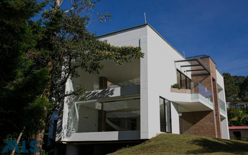 Casa en Medellín en El Poblado
