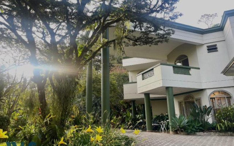 Casa en Medellín en Las Palmas