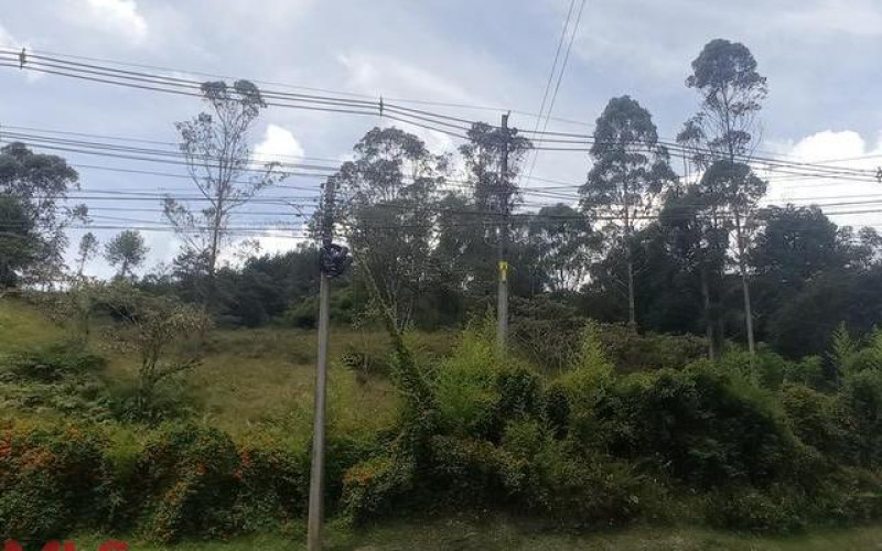Lote Residencial en El Retiro en Corredor Don Diego