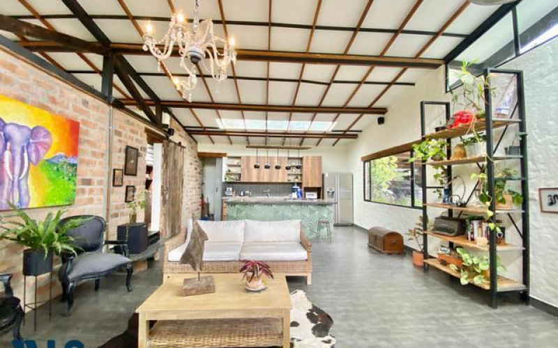 Casa en Envigado en Alto de las Palmas