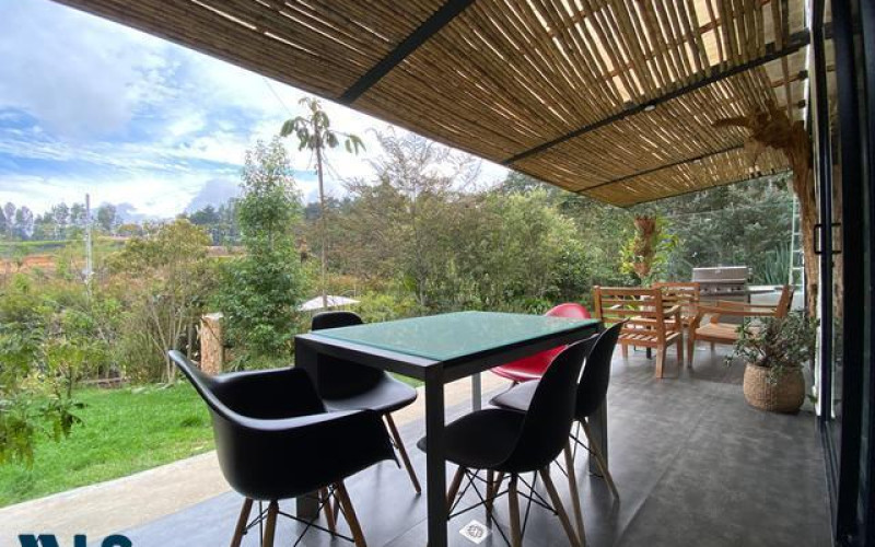 Casa en Envigado en Alto de las Palmas