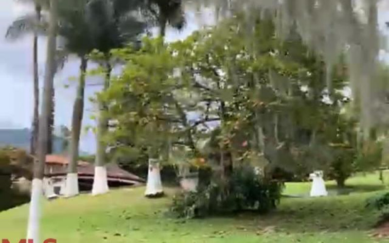 Finca Recreativa en Copacabana en V. Alvarado