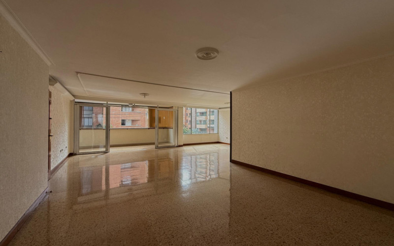 Apartamento en Medellín en Laureles