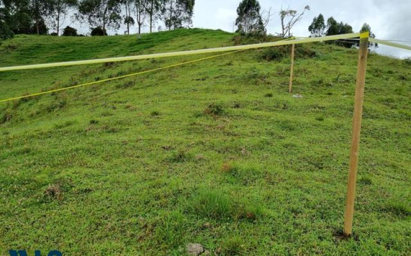 Lote Residencial en El Retiro en V. El Chuscal