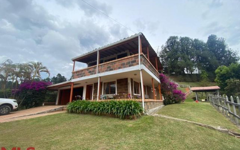 Finca Recreativa en Guarne en V. La Mosquita
