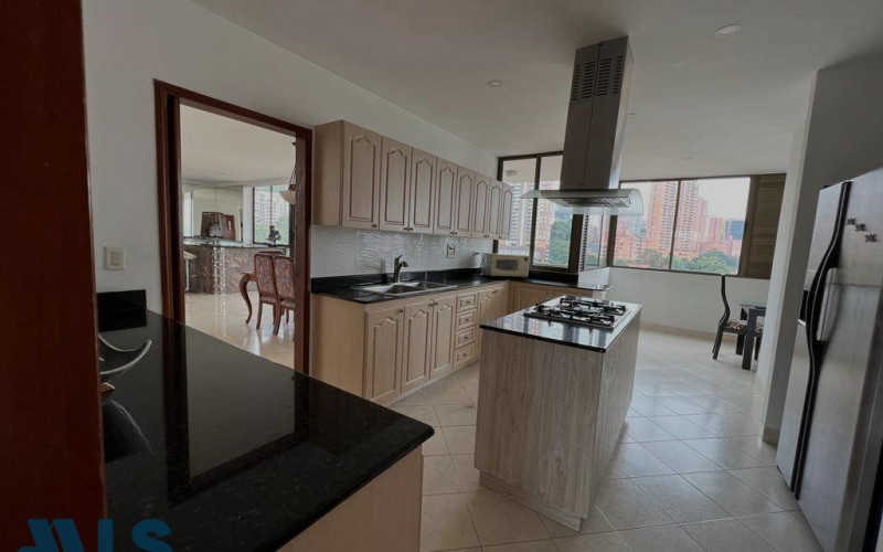 Apartamento en Medellín en El Tesoro