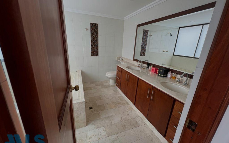 Apartamento en Medellín en El Tesoro