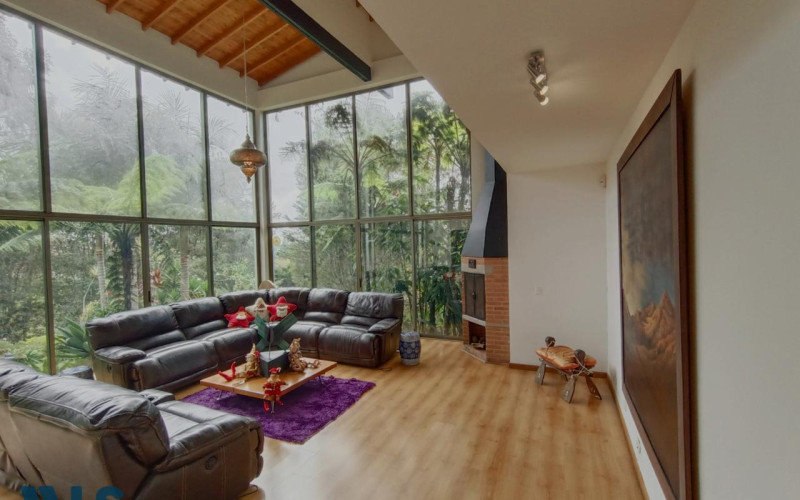 Casa en Envigado en Alto de las Palmas