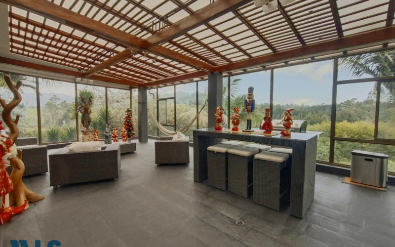 Casa en Envigado en Alto de las Palmas