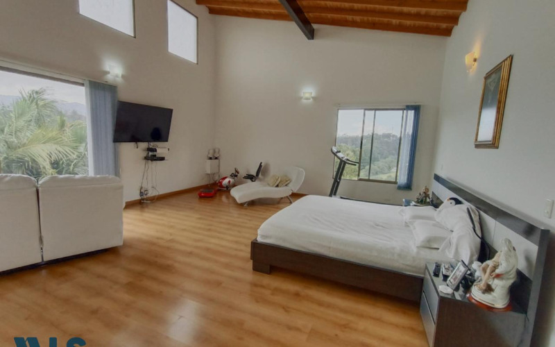 Casa en Envigado en Alto de las Palmas