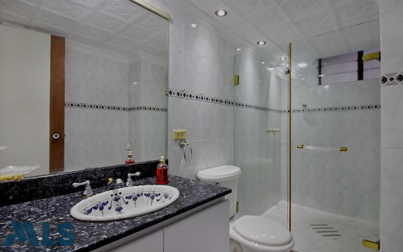 Apartamento en Medellín en Conquistadores