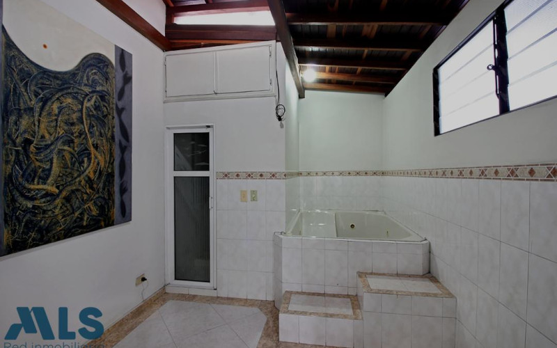 Apartamento en Medellín en Conquistadores